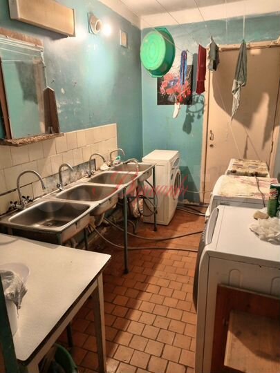 Комната 12,4 м² в 9-к., 2/5 эт.