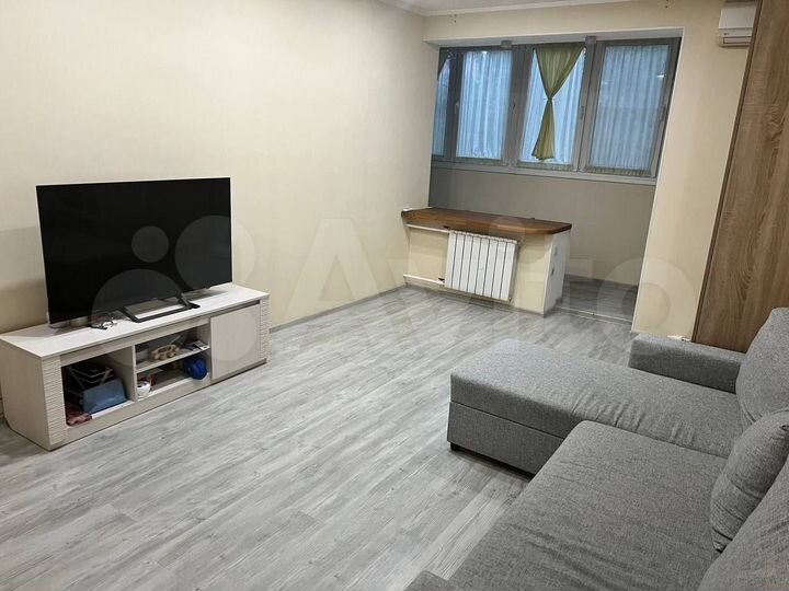 2-к. квартира, 54 м², 4/16 эт.