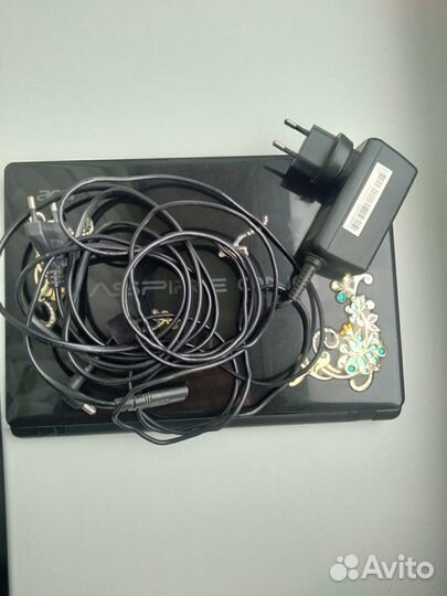 Продаю нетбук Acer Aspire One AO725-C6Skk