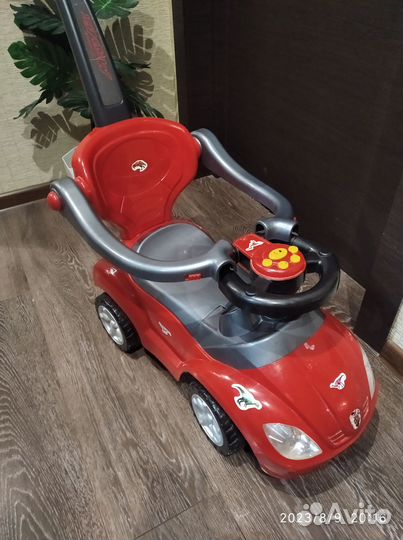 Продам детский автомобиль-каталка