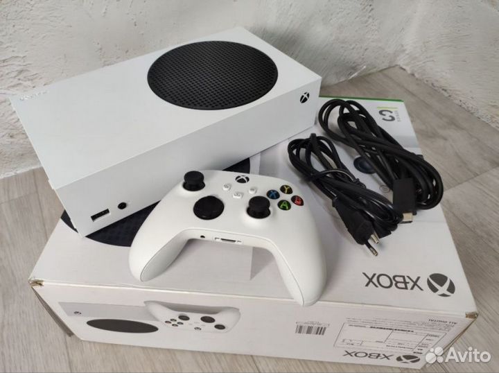 Игровая приставка Microsoft Xbox Series S 512 гб