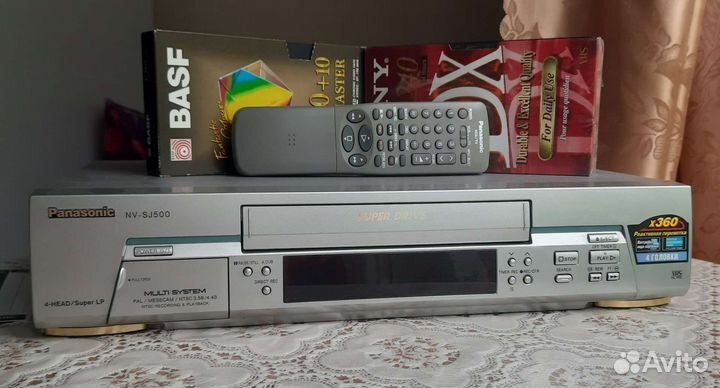 Видеомагнитофон Panasonic NV-SJ500