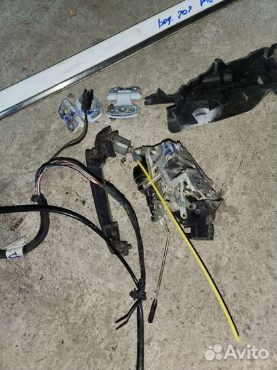 Ручка водительская наружняя на мерседес 202