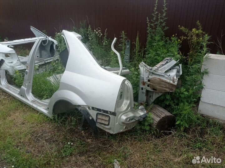 Запчасти для Рено Логан