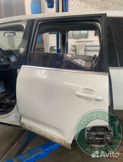 Молдинги Volkswagen Touareg