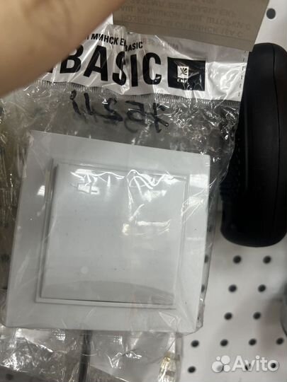 Ликвидациярозетки, выключатели, инструменты