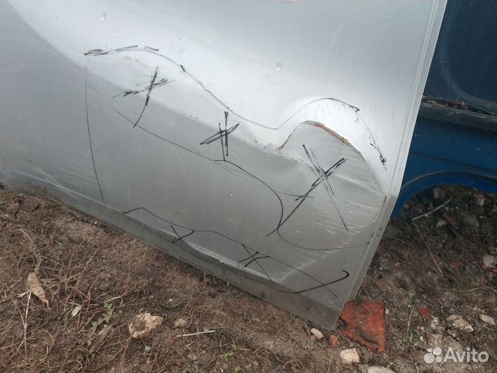 Дверь Сузуки Гранд Витара