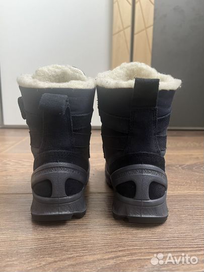 Зимние ботинки ecco 23