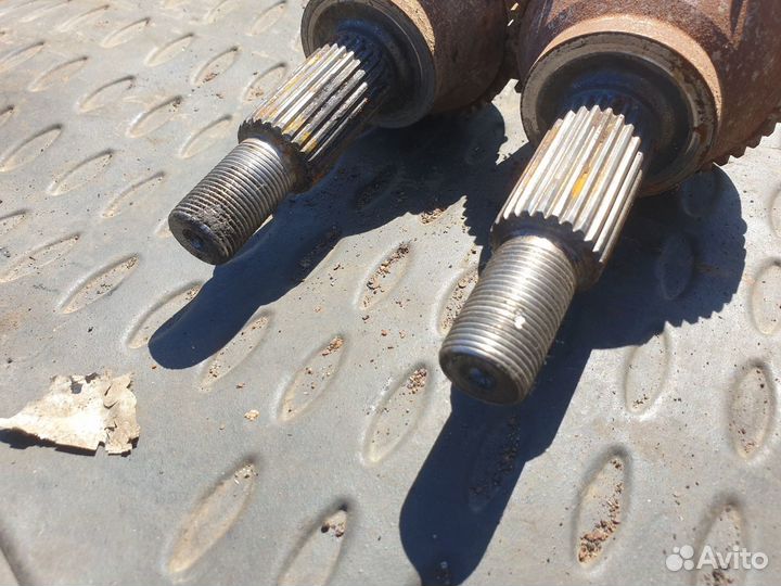 Полуось привод задний Renault Duster Captur Дастер