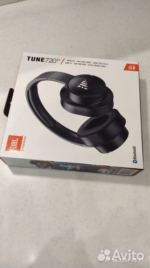 Беспроводные наушники JBL Tune 720BT