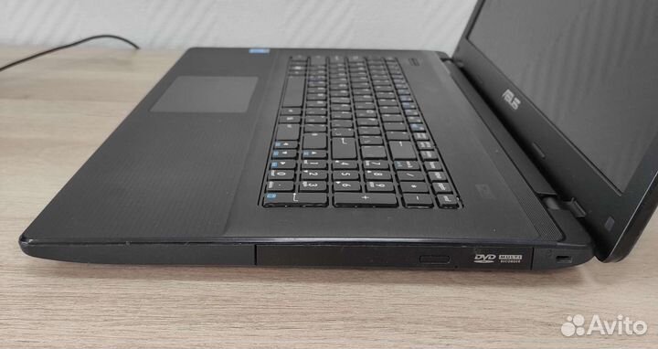 Asus 17,3 дюйма/Intel 2020M/RAM 6GB