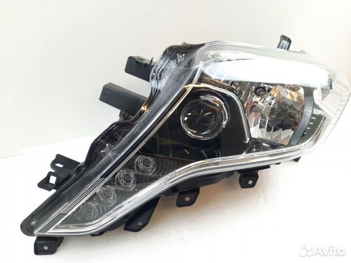 Фара левая Toyota Land Cruiser Prado 150 2013-2017