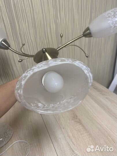 Люстра и бра