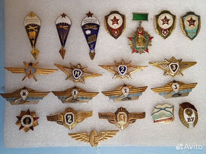 Дембельские значки, кокарды,эмблемы,пуговицы