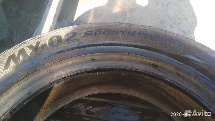 Bridgestone MY-02 Sporty Style 215/55 R17