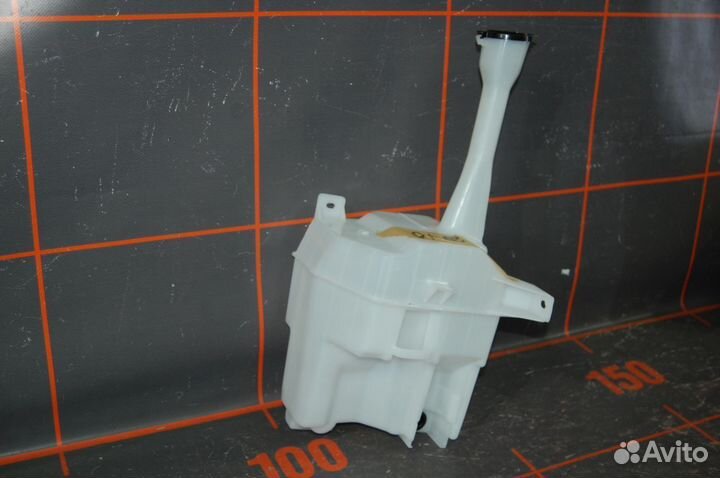 Бачок стеклоомывателя фар - Toyota Camry XV40