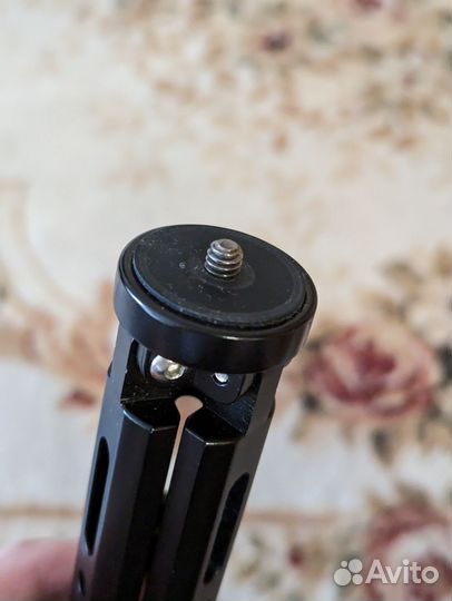 Штатив тринога металлическая