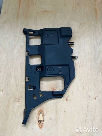 Накладка центральной консоли нижняя Lexus RX450h 2