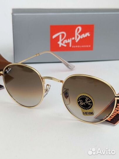 Солнцезащитные очки Ray Ban