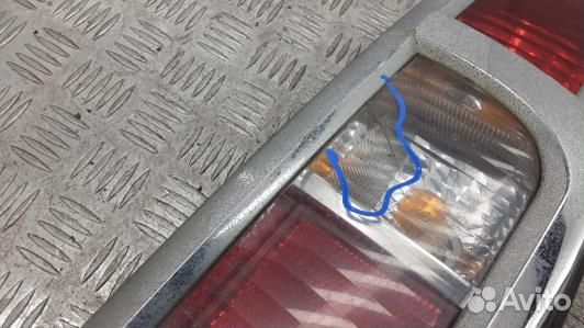 Фонарь задний правый nissan navara D40 (80Z13MY01)