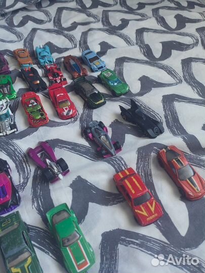 Hot wheels машинки