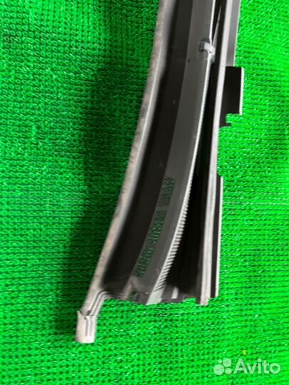 Жабо Cadillac Escalade 4, Escalade