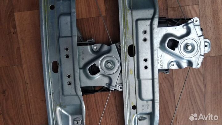 Стеклопоподъёмник задний правый Opel Insignia