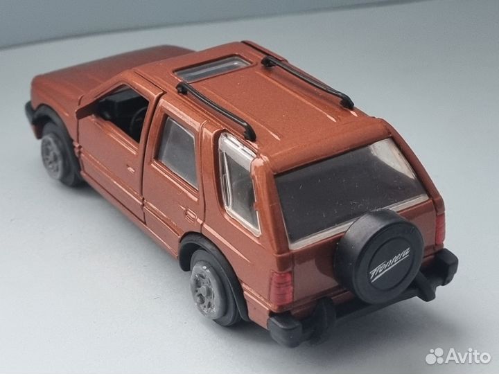 Модель автомобиля Opel Frontera 1:43 Gama-Schuco