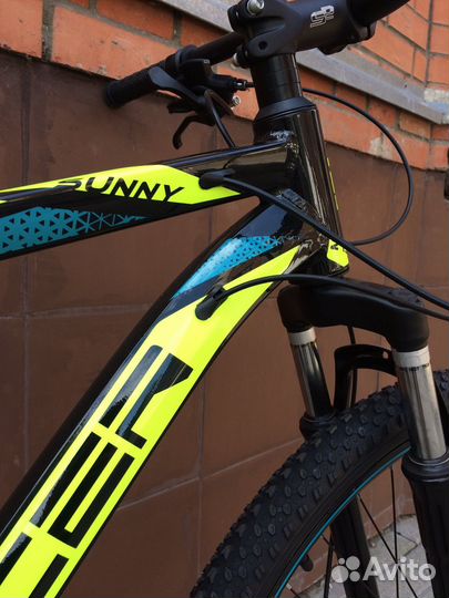 Racer Sunny 27.5 (в двух цветах)