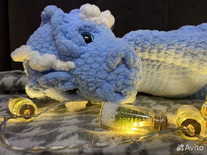 Дракон символ года вязаный ручной работы