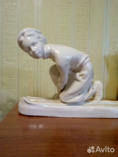 Продам статуетку