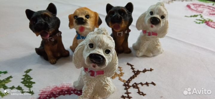 Миниатюры фигурки собачек