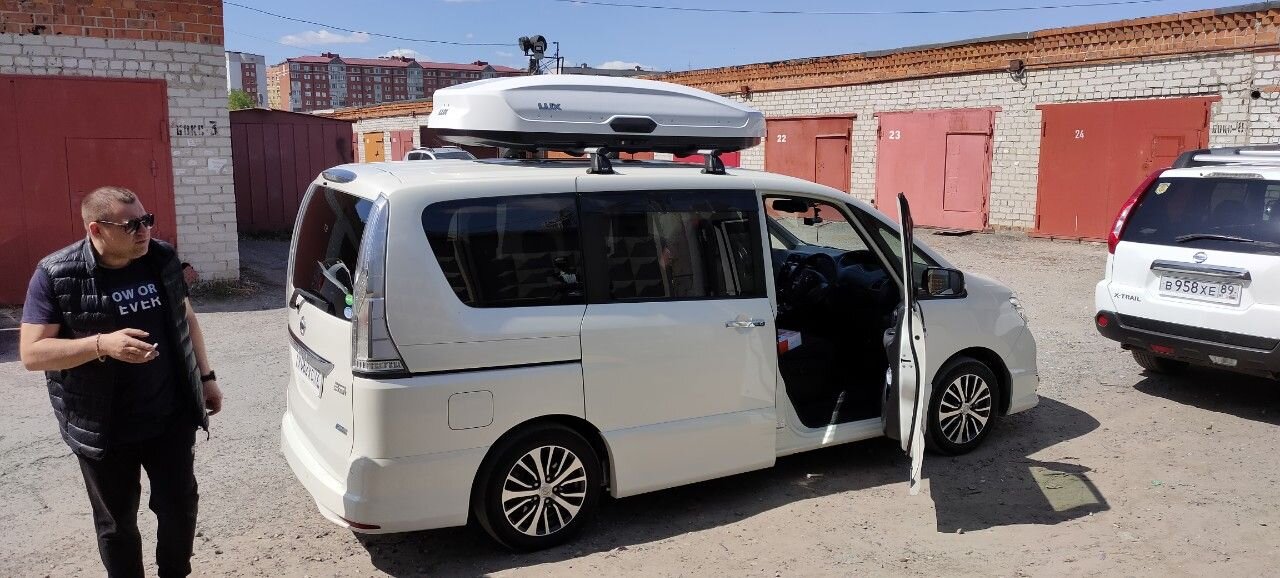Nissan Serena: фото владельца