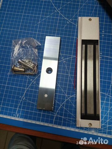 Замки дверные электромагнитные