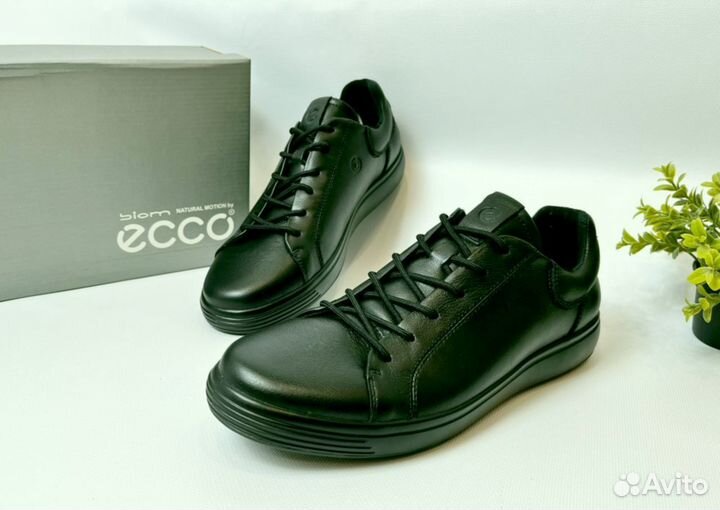 Кроссовки Ecco стильные