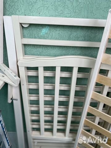 Детская кроватка с матрасом