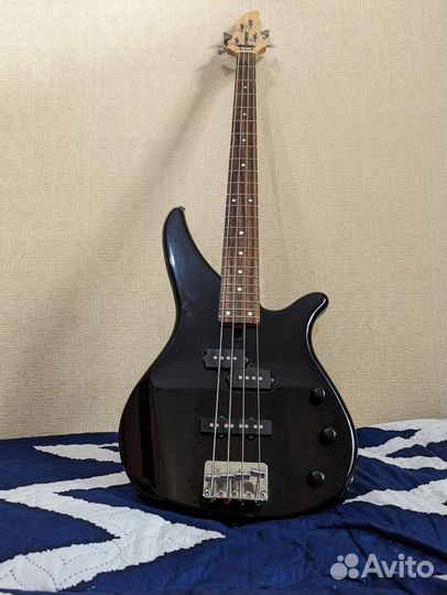 Бас гитара yamaha trbx174