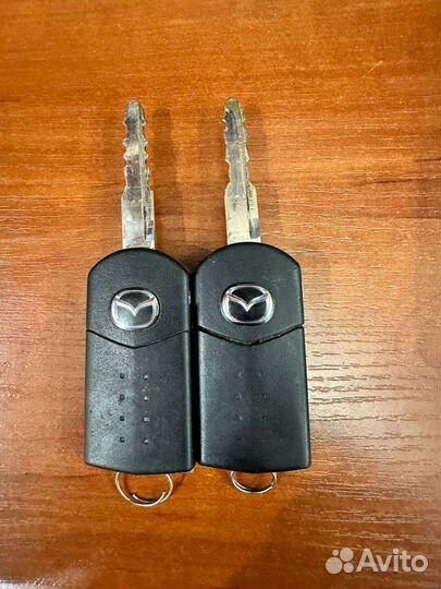 Ключ mazda 3