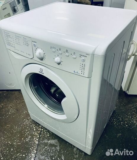 Стиральная машина Indesit IWB 6105