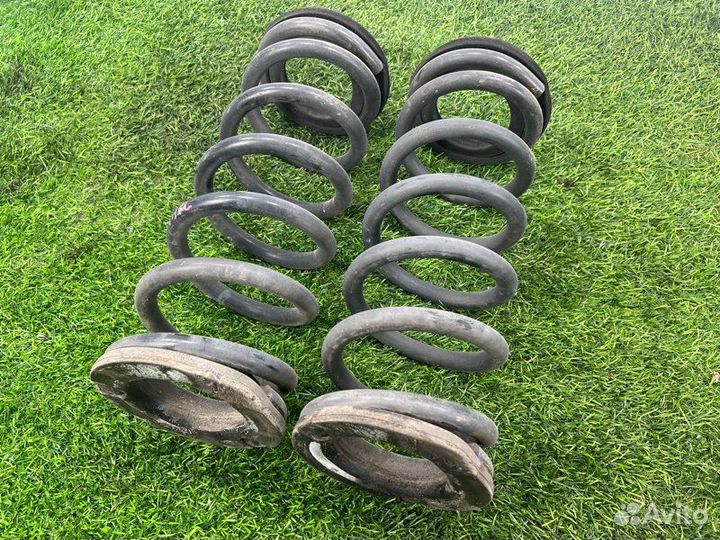 Пружины задние Nissan Armada TA60 VK56DE 2004Г