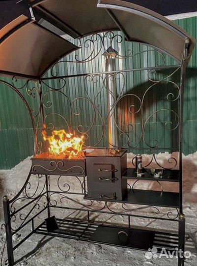 Мангал с крышей