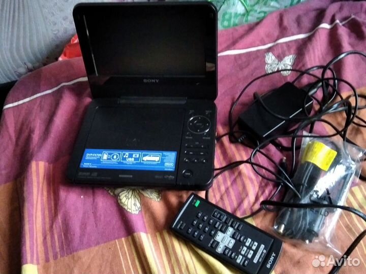 Портативный DVD/CD/MP3 Sony DVP-FX 720