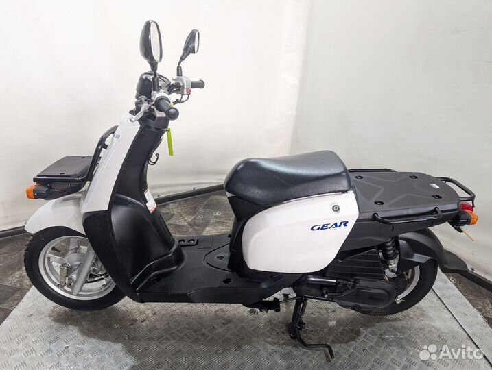 Скутер Yamaha Gear UA06J