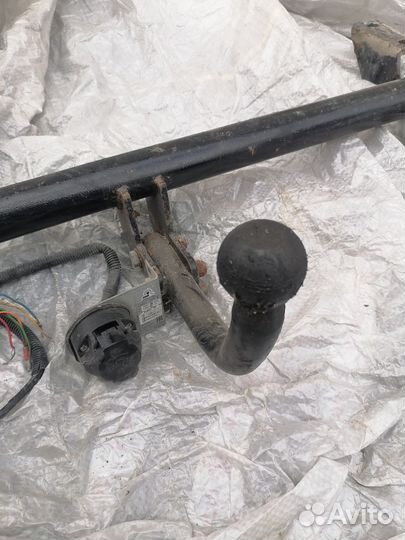 Фаркоп на geely emgrand ec7