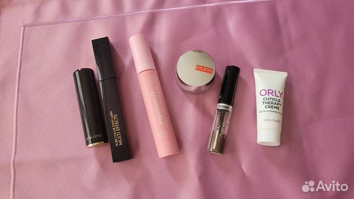 Декоративная косметика б/у пакетом