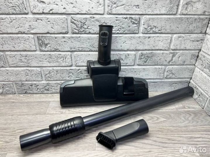 Пылесос Samsung VC18M3120, синий