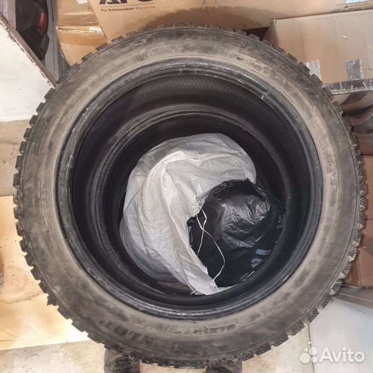 Dunlop SP Winter Ice 01 215/50 R17 95T