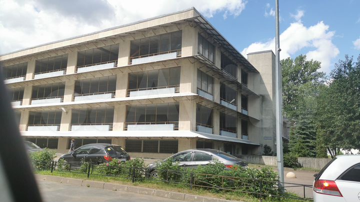 Машиноместо, 12 м²