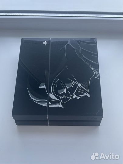 Продаю PS 4 Fat на 1 Tb Лимитированная версия