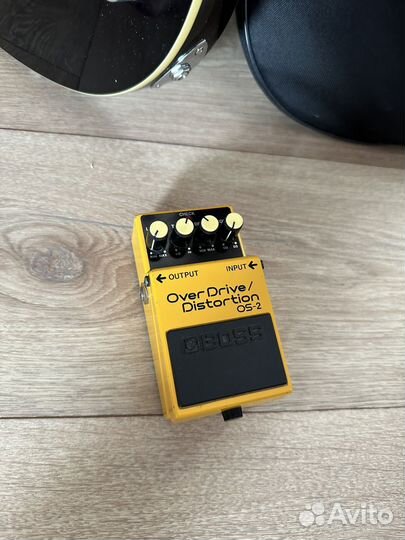 Гитарная педаль эффектов boss